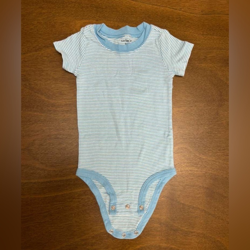 Short Sleeve Baby Bodysuit Blue Stripes 9 Months. Carters (0401)